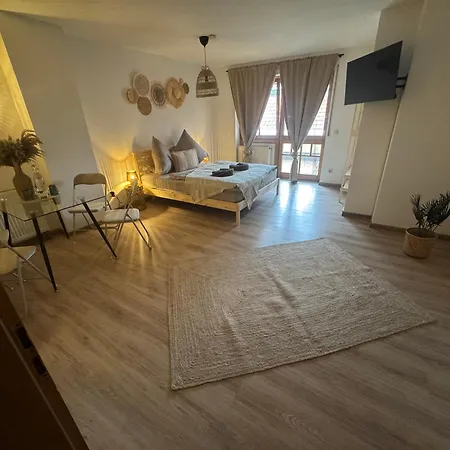 Daire Boho Mit Tiefgarage Naehe Salzburg *