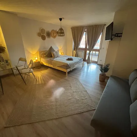 Boho Mit Tiefgarage Naehe Salzburg Lägenhet