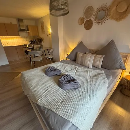 Lägenhet Boho Mit Tiefgarage Naehe Salzburg *